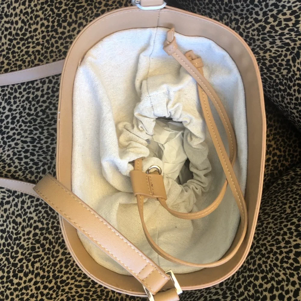 NWOT Tommy Bahama Straw Bucket Bag - Picture 4 of 7